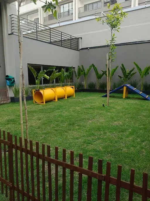 Studio Zenith San Paolo 0*,  Brasile